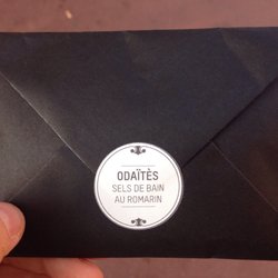 Pharmacie Centrale - Un petit cadeau de la pharmacienne