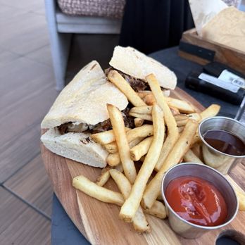 Overstory - Steak BRAISED BEEF SANDWICH - Cocktail Bars Near Me - Duluth, Georgia
