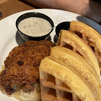 Cafe 4 - Chicken and waffles - Comfort Food Near Me - Knoxville, Tennessee