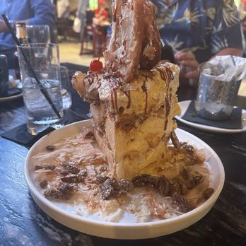 Santomar - 1000 layer cake - Seafood Near Me - Midland, Texas