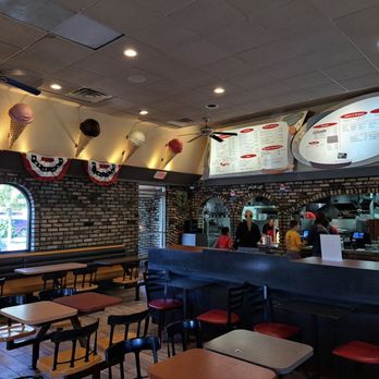 Oscar's Frozen Custard - Ice Cream & Frozen Yogurt Near Me - Milwaukee, Wisconsin