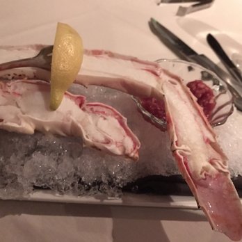 Eddie Merlot's - Chilled Alaskan King Crab Legs (1/2 pound) - Seafood Near Me - Columbus, Ohio