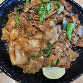Eat Bkk Thai Kitchen - Thai Near Me - Thornhill, Ontario Eat Bkk Thai Kitchen - Thai Near Me - Thornhill, Ontario