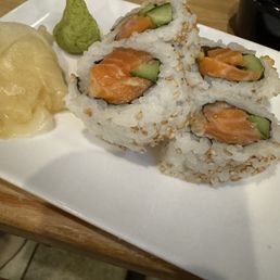 Happy hour tuna roll