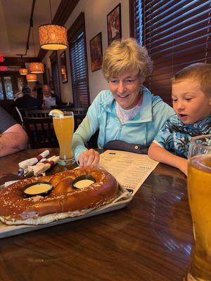 David's Kitchen & Bar by null