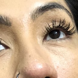 80 lashes of glam size b12