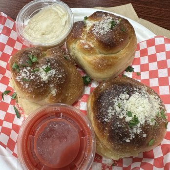 Zazas Pizzeria - GARLIC TWISTS - Pizza Near Me - Chicago, Illinois Zazas Pizzeria - GARLIC TWISTS - Pizza Near Me - Chicago, Illinois