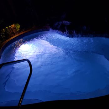 Port d'Hiver Bed and Breakfast - Spa at night - Bed & Breakfast Near Me - Melbourne Beach, Florida Port d'Hiver Bed and Breakfast - Spa at night - Bed & Breakfast Near Me - Melbourne Beach, Florida