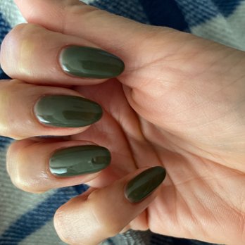 Gloss Nail Spa - Look at the bubble of the paint there. - Nail Salons Near Me - Pasadena, California Gloss Nail Spa - Look at the bubble of the paint there. - Nail Salons Near Me - Pasadena, California