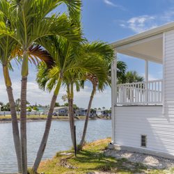Sun Resorts & Residences Ft. Myers Beach - Lakefront vacation homes