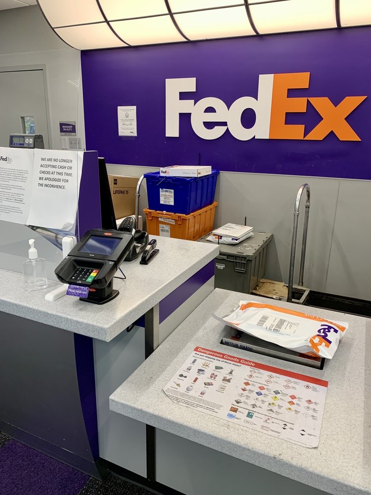 FEDEX SHIP CENTER Updated September 2024 25 W Firestone Blvd, Akron