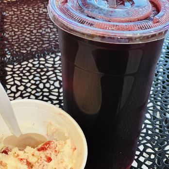 La Jalisciense Plus - Strawberries and cream ice cream and Agua de Jamaica (Hibiscus water) - Ice Cream & Frozen Yogurt Near Me - Mansfield, Texas La Jalisciense Plus - Strawberries and cream ice cream and Agua de Jamaica (Hibiscus water) - Ice Cream & Frozen Yogurt Near Me - Mansfield, Texas