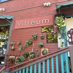 Vitreum Giftware - Storefront (Apr 2026)