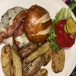 Pretzel burger Pretzel burger