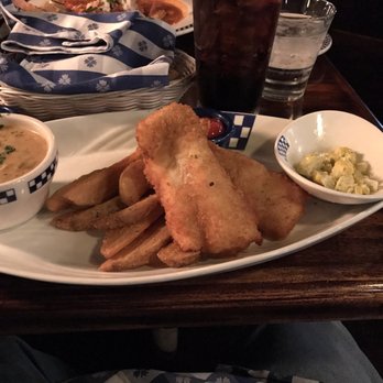 Duke's Seafood - Cod and chowder - Seafood Near Me - Seattle, Washington