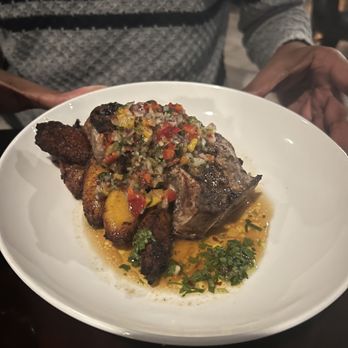 Estacion - Pork chops - Soul Food Near Me - Evanston, Illinois Estacion - Pork chops - Soul Food Near Me - Evanston, Illinois
