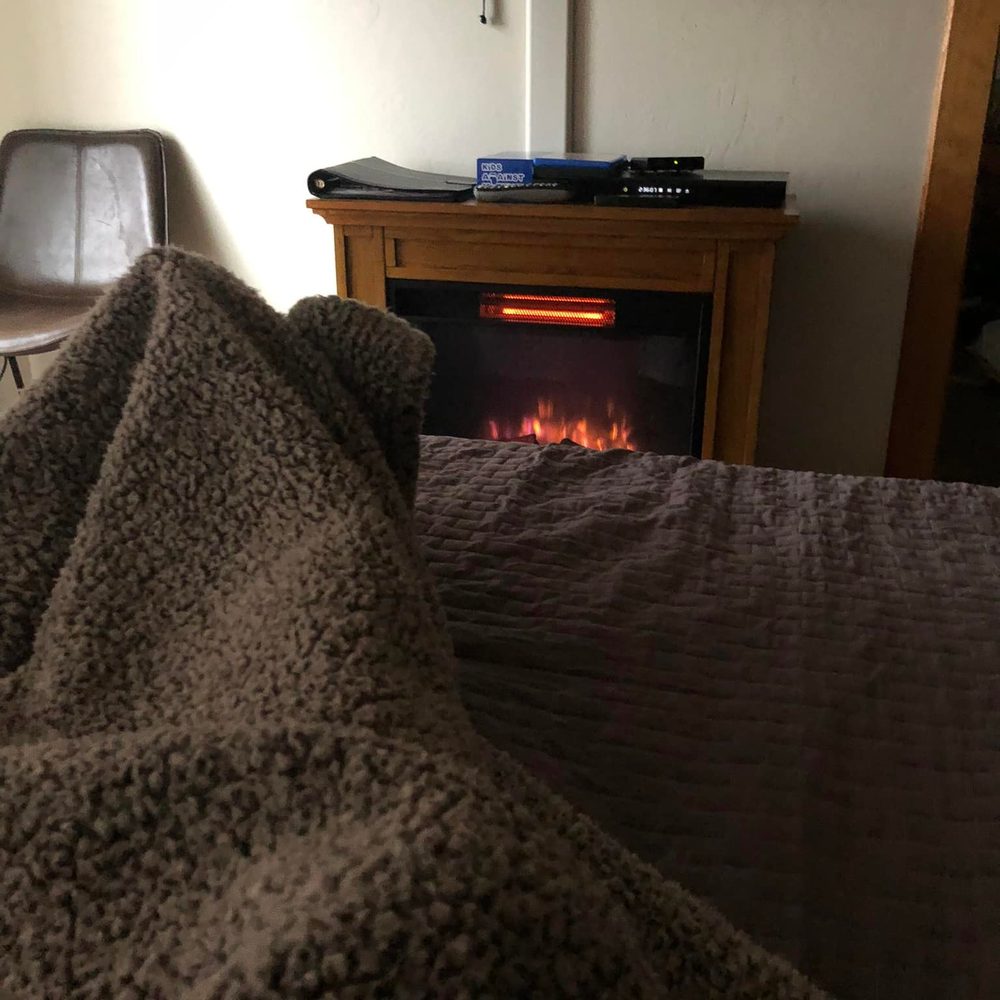 Pacific Beach Inn - Such a cozy bed and Fire. - Hotels Near Me - Pacific Beach, Washington Pacific Beach Inn - Such a cozy bed and Fire. - Hotels Near Me - Pacific Beach, Washington