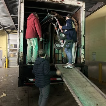 Albo Moving - Making sure the truck is expertly packed - Movers Near Me - Levittown , Pennsylvania