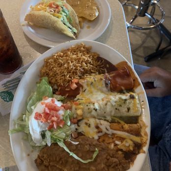 Chuy's - We got the Comida Deluxe and the Elvis. It was fresh and hot. Everything was Very good. - Bars Near Me - Harker Heights, Texas Chuy's - We got the Comida Deluxe and the Elvis. It was fresh and hot. Everything was Very good. - Bars Near Me - Harker Heights, Texas