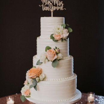Henry's Place - Floral Designers Near Me - San Mateo, California