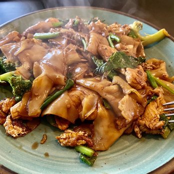Wyckoff Thai - Pad See Ew - Thai Near Me - Wyckoff, New Jersey