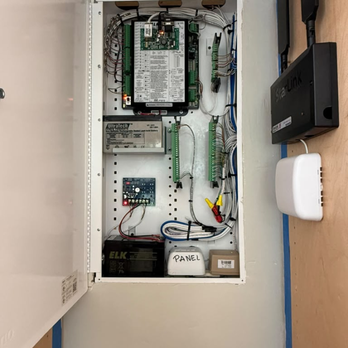 Moore Protection - Alarm Panel Wiring - Security Systems Near Me - Redondo Beach, California Moore Protection - Alarm Panel Wiring - Security Systems Near Me - Redondo Beach, California