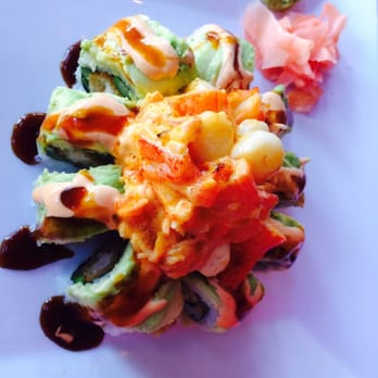 Cafe Mochi - Volvano roll-yumm! - Sushi Bars Near Me - St Louis, Missouri