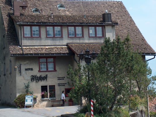 Hotel Restaurant Flyhof am Walensee by null