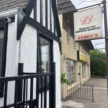 Sandy's Tavern - Cute exterior. - Pubs Near Me - Richfield, Minnesota Sandy's Tavern - Cute exterior. - Pubs Near Me - Richfield, Minnesota