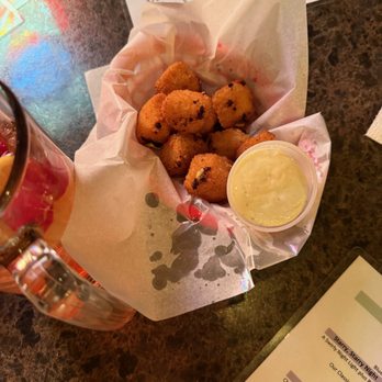 Ron's Place - Macaroni and Cheese Squares - Pubs Near Me - Kenosha, Wisconsin