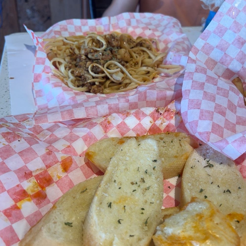 That shrimp noodle made my kids stomach hurt That shrimp noodle made my kids stomach hurt