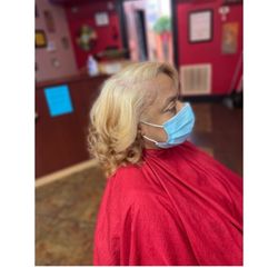 KymNeco's Salon
