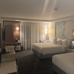 Standard room with two beds