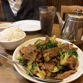 wonderful - Broccoli and Broccoli Beef 芥兰牛 - Chinese Near Me - Millbrae, California wonderful - Broccoli and Broccoli Beef 芥兰牛 - Chinese Near Me - Millbrae, California