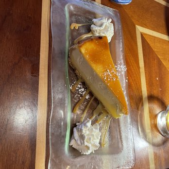 Treehouse Seaside Grill - Crème Brûlée Cheescake - Bars Near Me - Winter Harbor, Maine