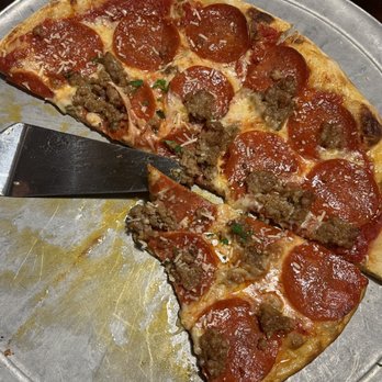 Pizzicato Pizza - Murray Hill - Sausage and pepperoni - Pizza Near Me - Beaverton, Oregon Pizzicato Pizza - Murray Hill - Sausage and pepperoni - Pizza Near Me - Beaverton, Oregon