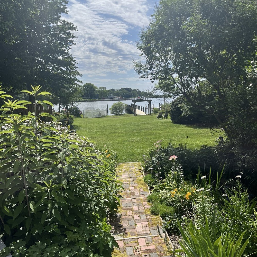 Back Creek Inn - Hotels Near Me
