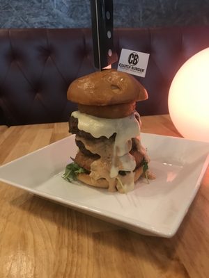 Clutch Burger by null