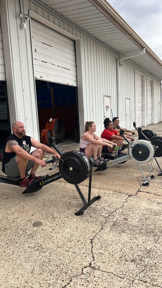 Rig Dog Athletics Logo