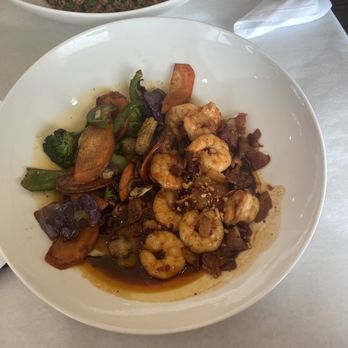 Thithi's Restaurant - Comes with rice - Vietnamese Near Me - Westchester, Illinois