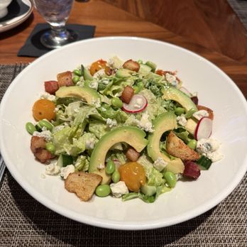 Fin Point Oyster Bar & Grill - Cobb salad - Seafood Near Me - Boston, Massachusetts