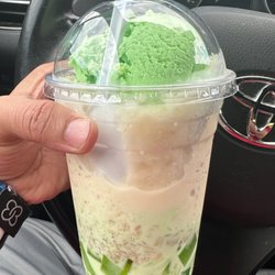 Pinoy Republic & Sons - Buko pandan halo halo