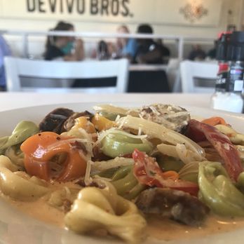 DeVivo's Eatery - New American Near Me - Keller, Texas