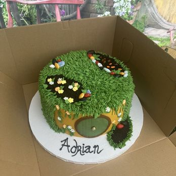 Sweet Themes Bakery - Hobbit/Lord of the rings themed cake. - Bakeries Near Me - Kent, Washington