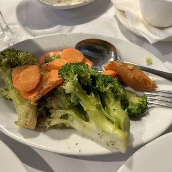 Churrasqueira Carvalhos Rodizio - Side of broccoli and carrots - Portuguese Near Me - Bellmore, New York