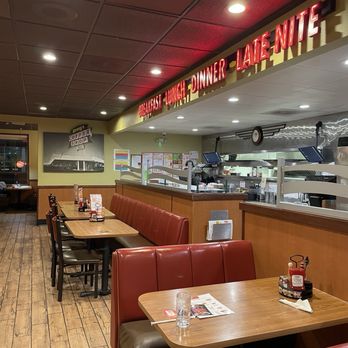 Denny's - Diners Near Me - Gallup, New Mexico