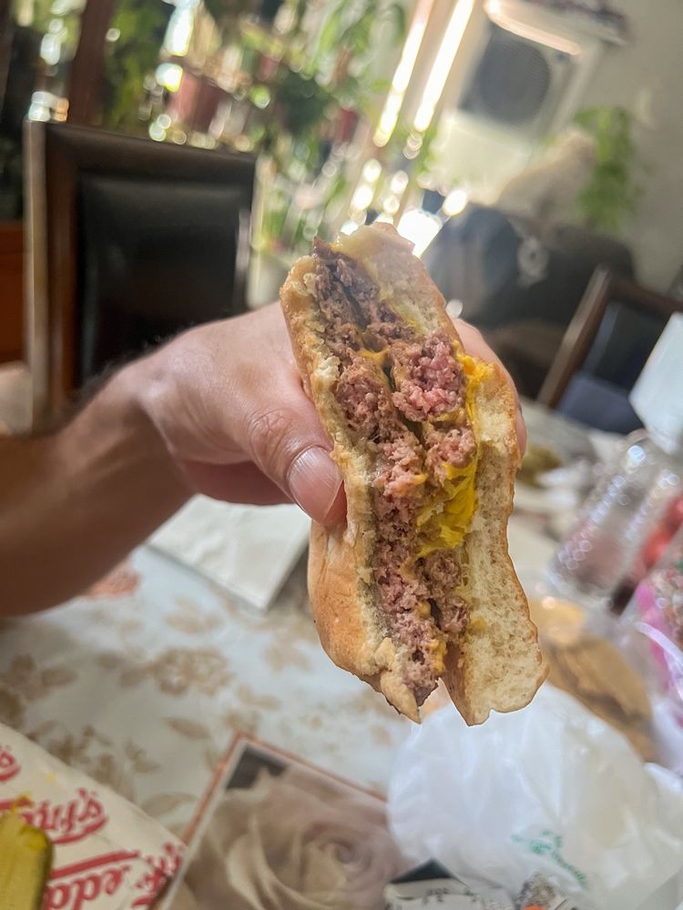 FREDDY’S FROZEN CUSTARD & STEAKBURGERS Updated September 2024 46