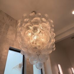 Blue Marlin Electric - Fragile glass chandelier installation