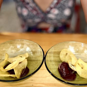 Pigmeu - Blood sausage with potato chips - Portuguese Near Me - Lisbon, 11