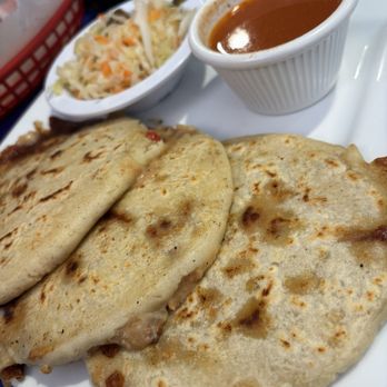 El Ranchito Restaurante - The pupusas combo, was amazing and delicious. - Mexican Near Me - Loris, South Carolina